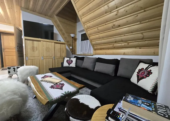 בית כפרי Kubikowe זאוב